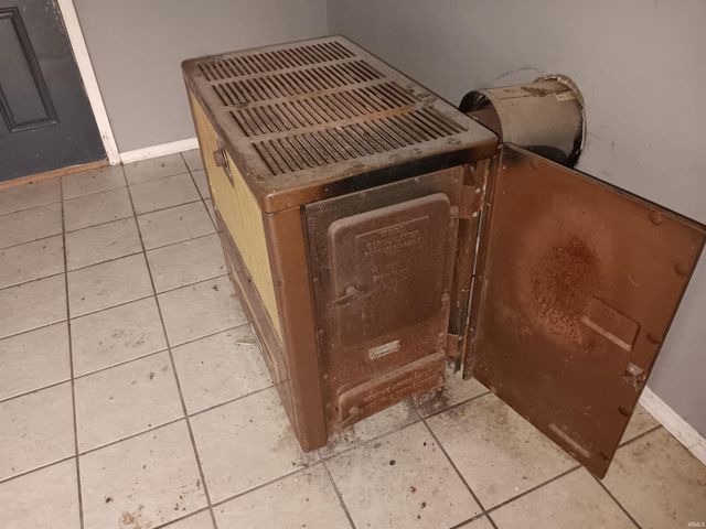 89 Mason Street, Bedford, IN 47421