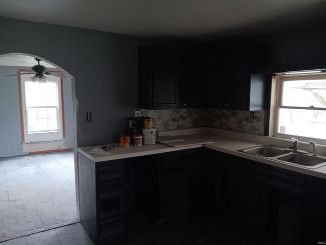 89 Mason Street, Bedford, IN 47421