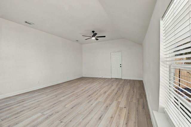 807 Wyatt Street, Waxahachie, TX 75165