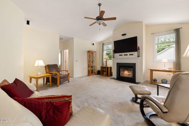 185 Briarwood Place, Wake Forest, NC 27587