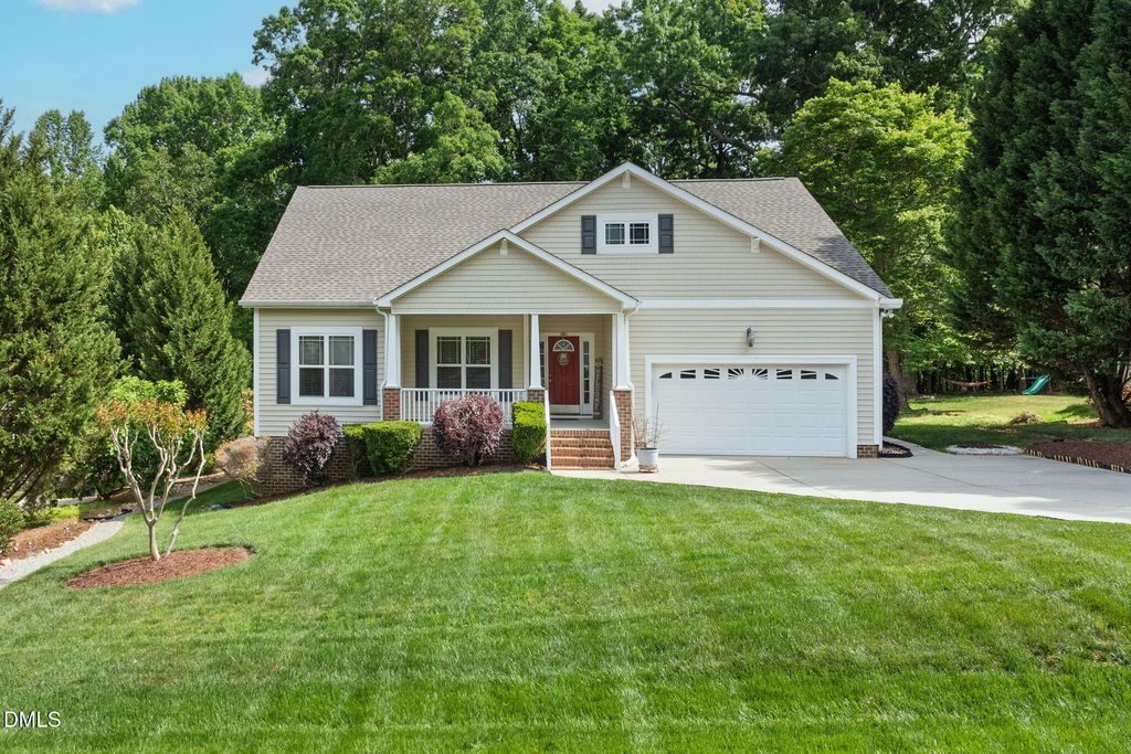 185 Briarwood Place, Wake Forest, NC 27587