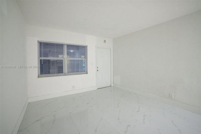 1740 Funston ST 3, Hollywood, FL 33020