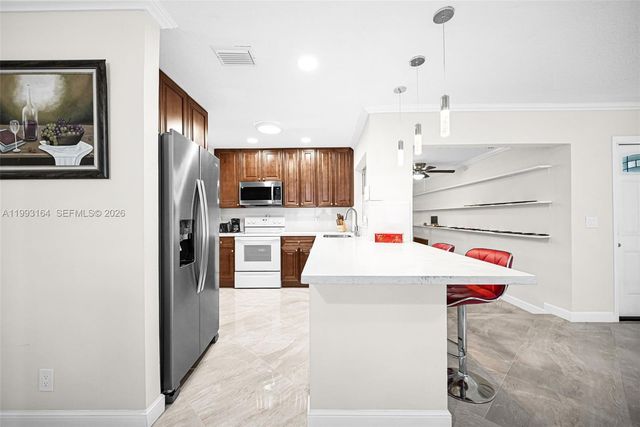 2528 SW Natura Blvd, Deerfield Beach, FL 33441