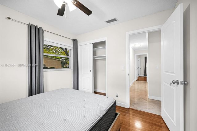 2528 SW Natura Blvd, Deerfield Beach, FL 33441