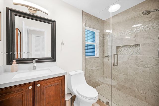 2528 SW Natura Blvd, Deerfield Beach, FL 33441