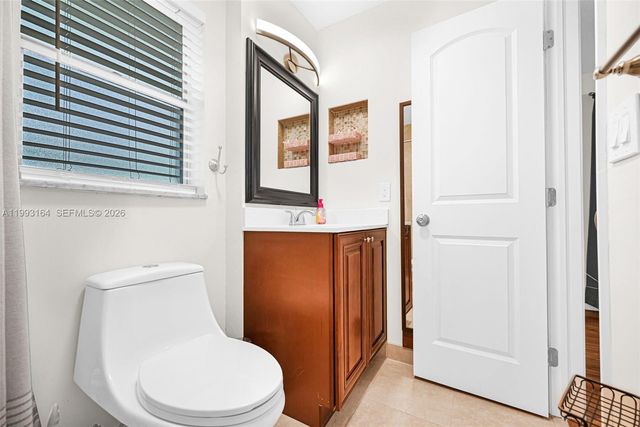 2528 SW Natura Blvd, Deerfield Beach, FL 33441