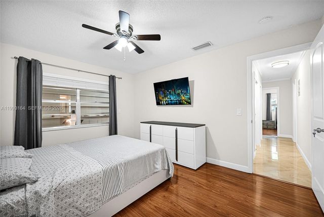 2528 SW Natura Blvd, Deerfield Beach, FL 33441