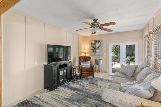 14575 University Avenue, Waukee, IA 50263