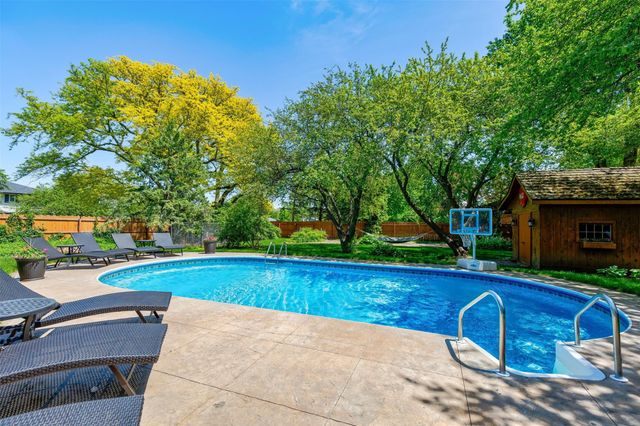 14575 University Avenue, Waukee, IA 50263