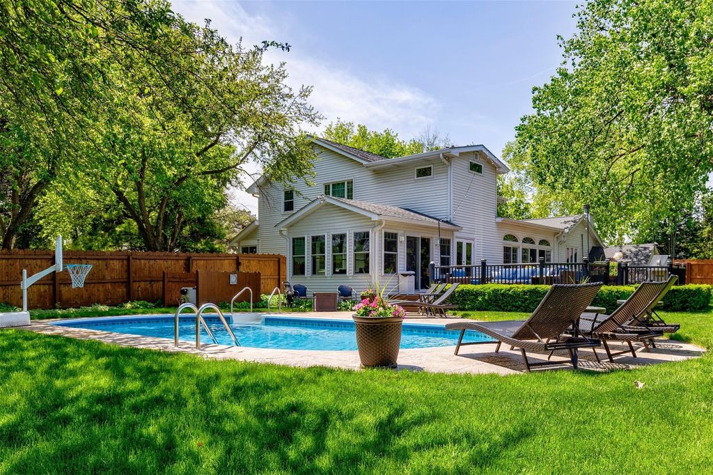 14575 University Avenue, Waukee, IA 50263