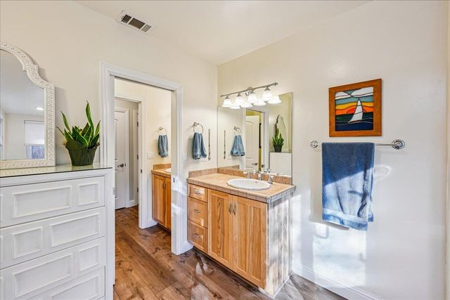 6262 Viewridge Dr, Auburn, CA 95602