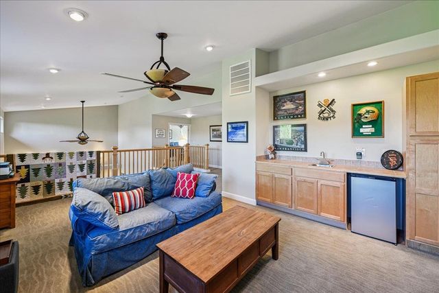 6262 Viewridge Dr, Auburn, CA 95602