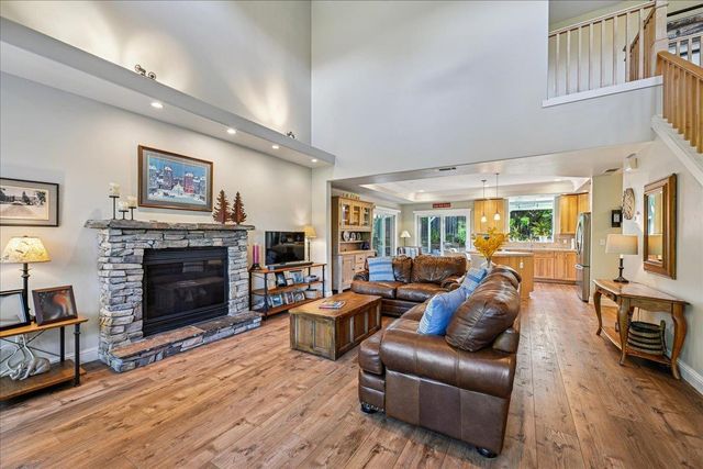 6262 Viewridge Dr, Auburn, CA 95602