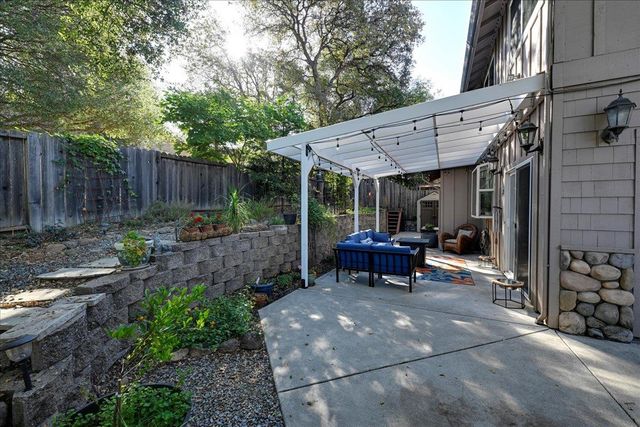 6262 Viewridge Dr, Auburn, CA 95602