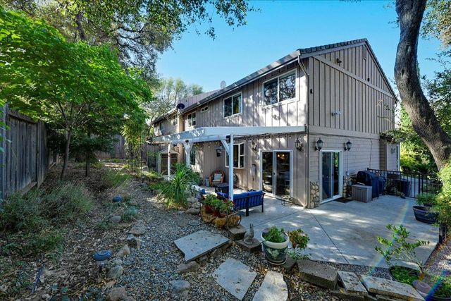 6262 Viewridge Dr, Auburn, CA 95602