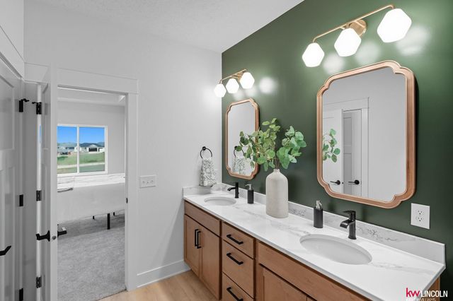 7510 Maxine Drive, Lincoln, NE 68516