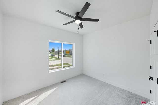 7510 Maxine Drive, Lincoln, NE 68516