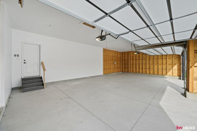 7510 Maxine Drive, Lincoln, NE 68516