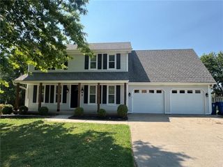 1366 Wildbriar Drive, Liberty, MO 64068