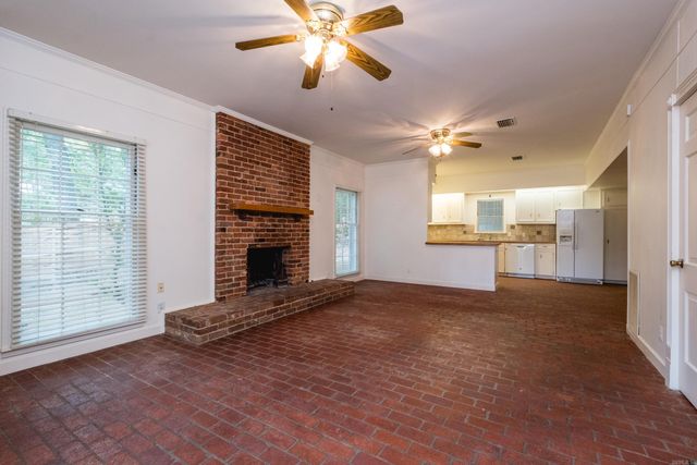 3118 Foxcroft Road, Little Rock, AR 72227
