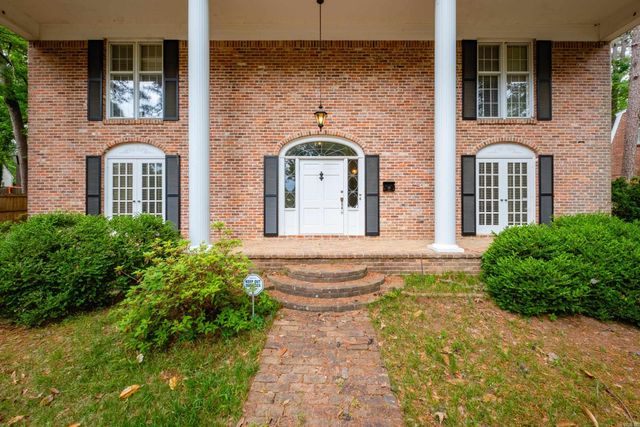 3118 Foxcroft Road, Little Rock, AR 72227