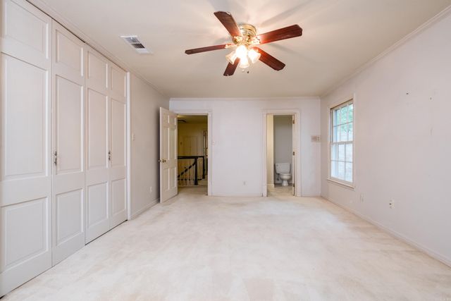 3118 Foxcroft Road, Little Rock, AR 72227