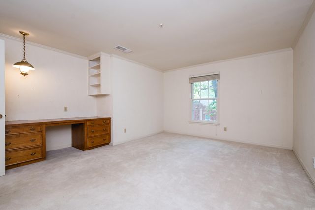 3118 Foxcroft Road, Little Rock, AR 72227