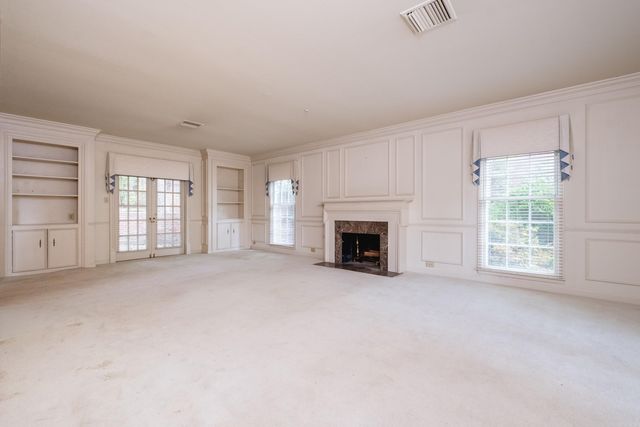 3118 Foxcroft Road, Little Rock, AR 72227