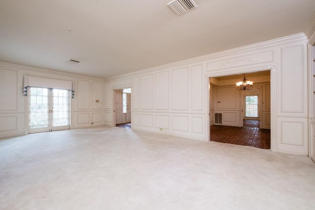 3118 Foxcroft Road, Little Rock, AR 72227