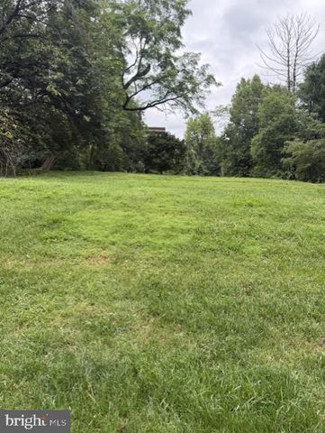 9291 BAILEY LN, Fairfax, VA 22031