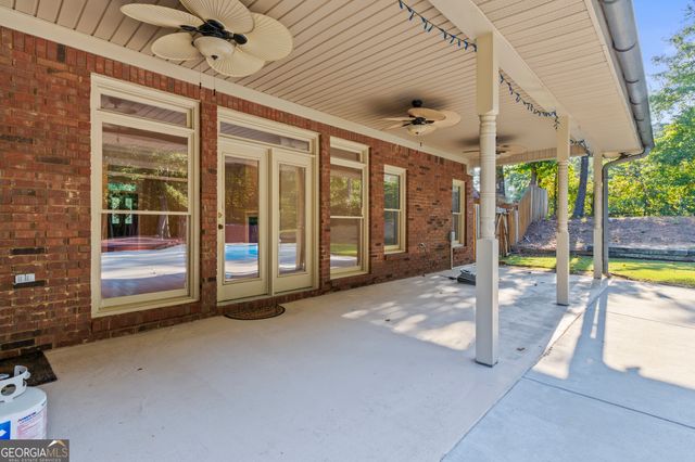 150 Oak Manor, Fayetteville, GA 30214