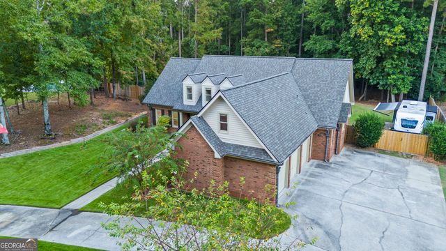 150 Oak Manor, Fayetteville, GA 30214
