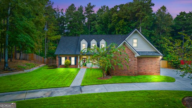 150 Oak Manor, Fayetteville, GA 30214