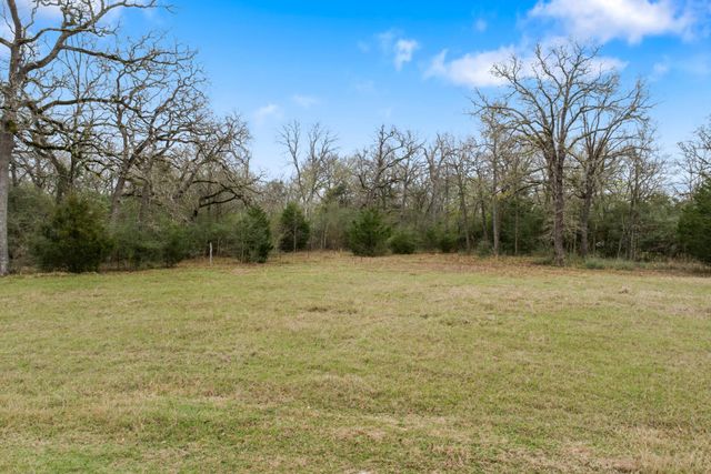 7111 Refugio Circle, Bedias, TX 77831