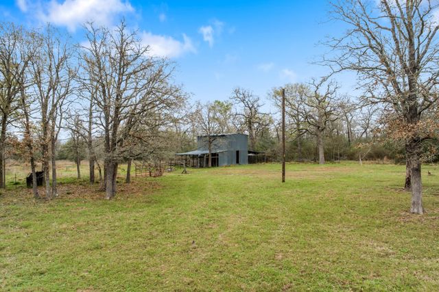 7111 Refugio Circle, Bedias, TX 77831