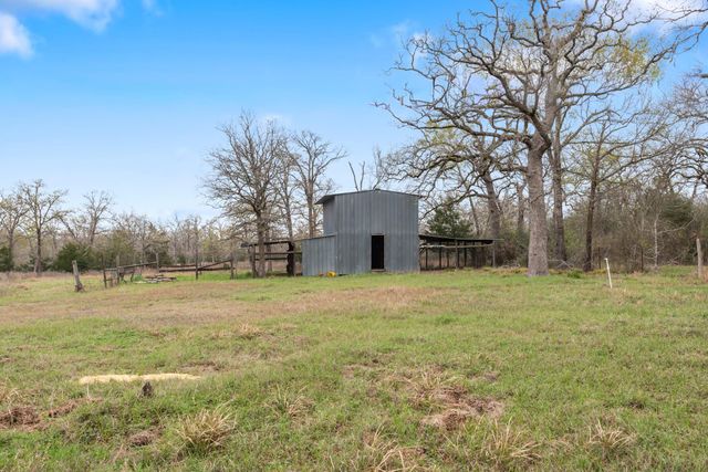 7111 Refugio Circle, Bedias, TX 77831