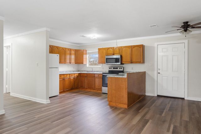 7111 Refugio Circle, Bedias, TX 77831