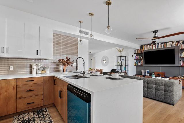 530 W 17th Street, Tempe, AZ 85281