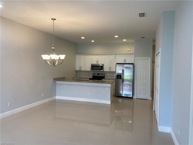 255 SW 4th ST # 255, Cape Coral, FL 33991