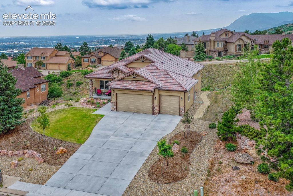 2625 Brogans Bluff Drive, Colorado Springs, CO 80919 — photo 2