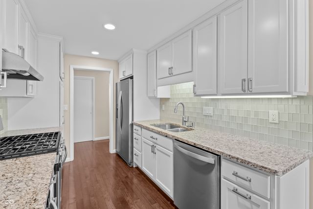 2565 Chestnut Street, Columbus, IN 47201