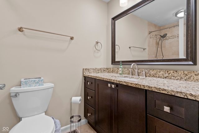 2565 Chestnut Street, Columbus, IN 47201