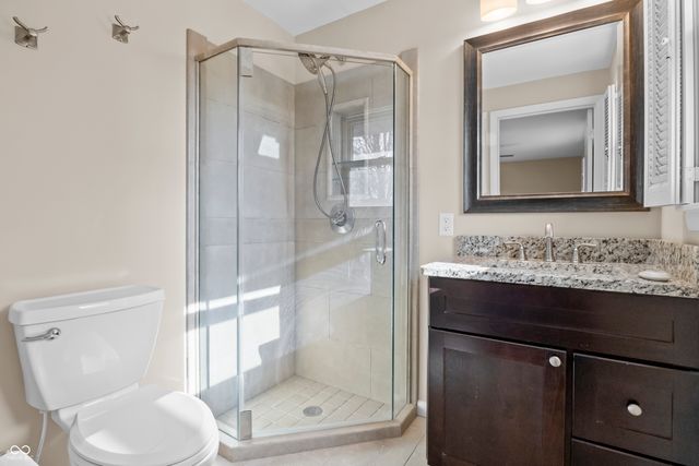 2565 Chestnut Street, Columbus, IN 47201