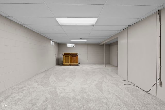 2565 Chestnut Street, Columbus, IN 47201