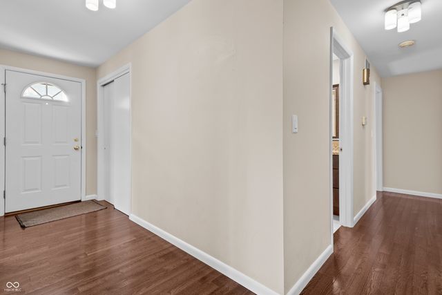 2565 Chestnut Street, Columbus, IN 47201