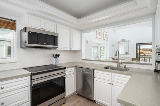 1776 Mooringline Drive 206, Vero Beach, FL 32963