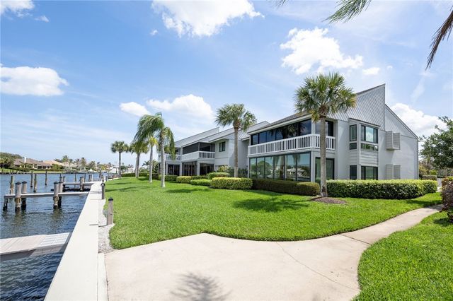 1776 Mooringline Drive 206, Vero Beach, FL 32963