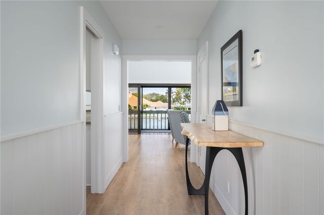 1776 Mooringline Drive 206, Vero Beach, FL 32963