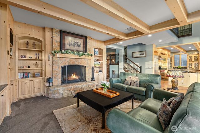 3829 E Lake Sammamish Shore Lane SE, Sammamish, WA 98075