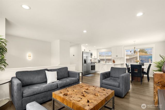 5306 26th Avenue S, Seattle, WA 98118